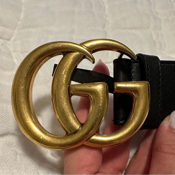 Gucci Black Belt with Gold GG Emblem - Picture 3 of 8